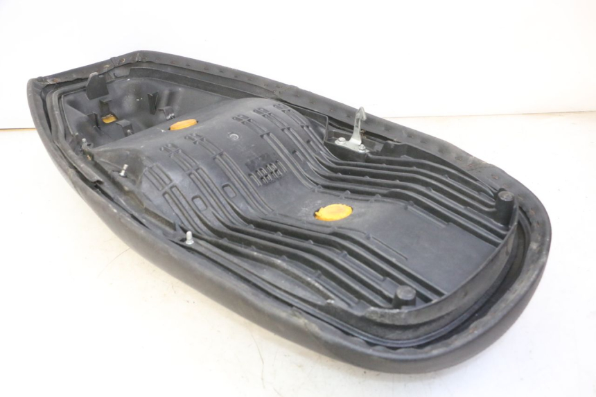 photo de SELLE HONDA FES S-WING SWING ABS 125 (2007 - 2015) - Zoom auf Gebrauchszustand