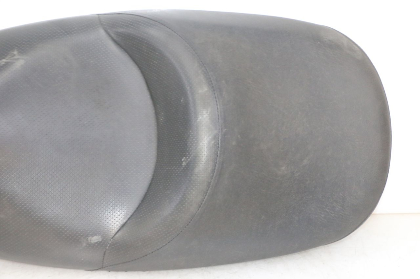 photo de SELLE HONDA FES S-WING SWING ABS 125 (2007 - 2015) - Zoom auf Gebrauchszustand