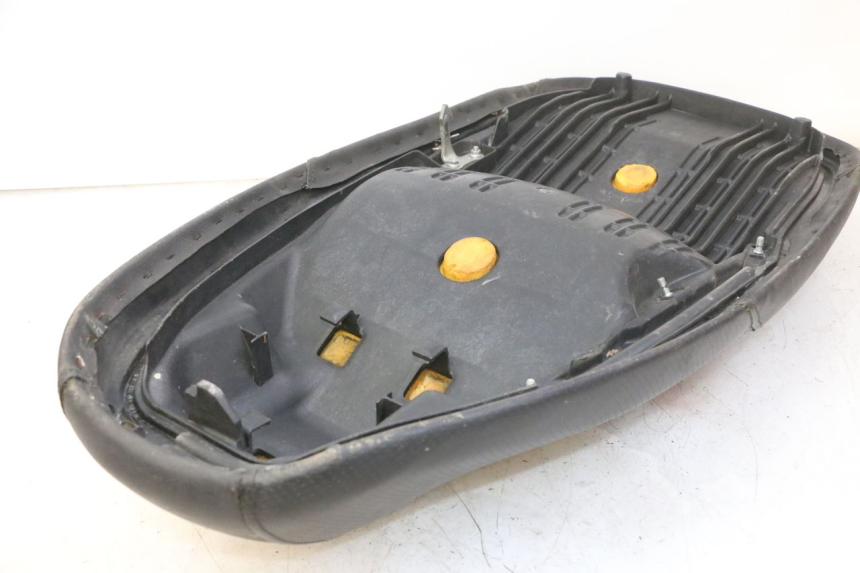 photo de SELLE HONDA FES S-WING SWING ABS 125 (2007 - 2015) - Technische Nahaufnahme