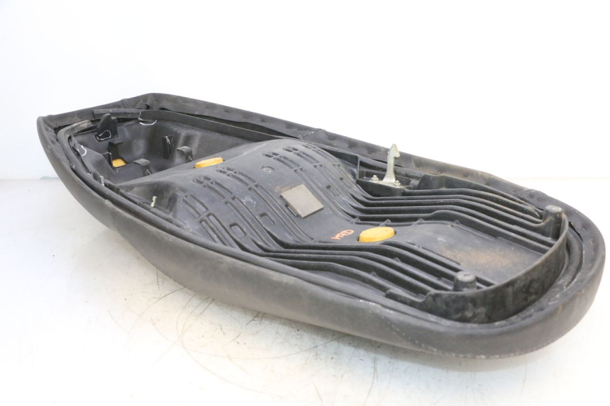 photo de SELLE HONDA FES S-WING SWING ABS 125 (2007 - 2015) - Weitere Ansicht des Artikels