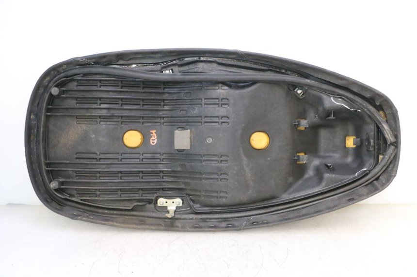 photo de SELLE HONDA FES S-WING SWING ABS 125 (2007 - 2015) - Hauptansicht