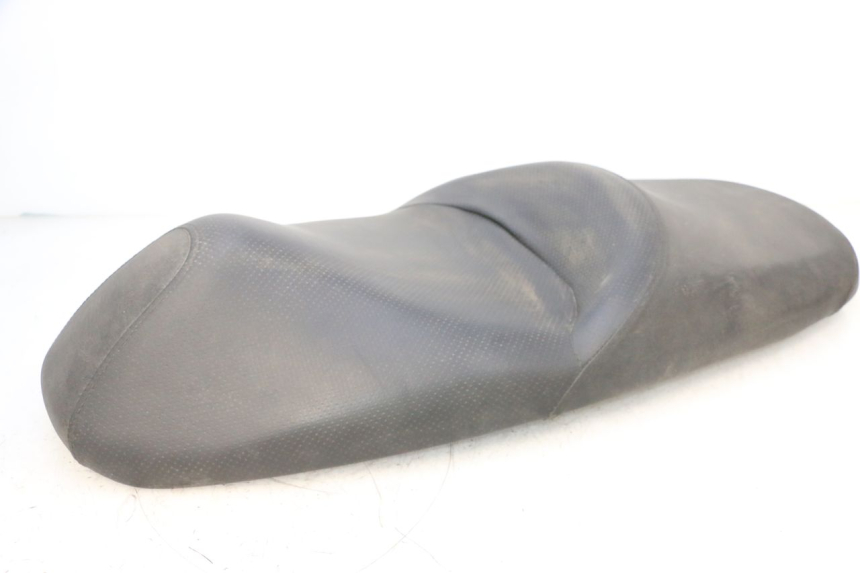 photo de SELLE HONDA FES S-WING SWING ABS 125 (2007 - 2015) - Oberflächenzustand und Material