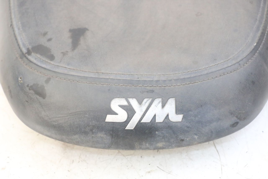 photo de SITZBANK SYM FIDDLE 3 III 125 (2014 - 2020) - Hochauflösende Nahaufnahme