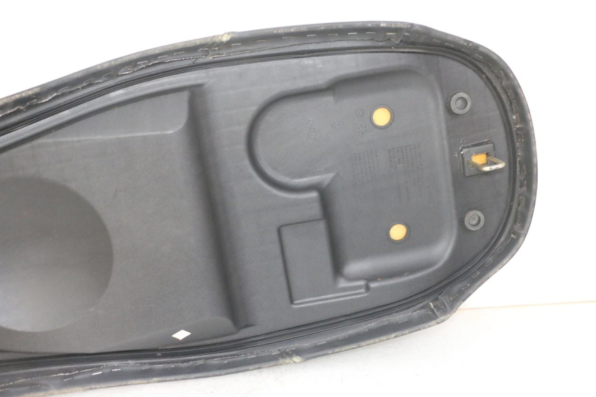 photo de SITZBANK SYM FIDDLE 3 III 125 (2014 - 2020) - Oberflächenzustand und Material