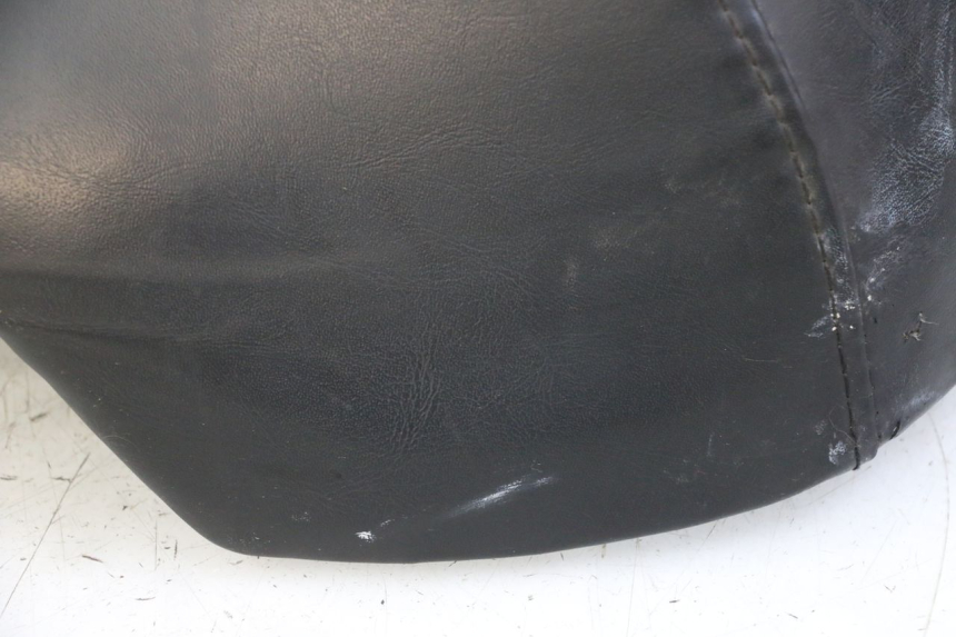 photo de SITZ SYM FIDDLE 3 III 50 (2014 - 2020) - Details der Befestigungspunkte