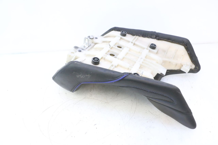 photo de SITZ YAMAHA FJR 1300 (2001 - 2005) - Zoom auf Komponenten