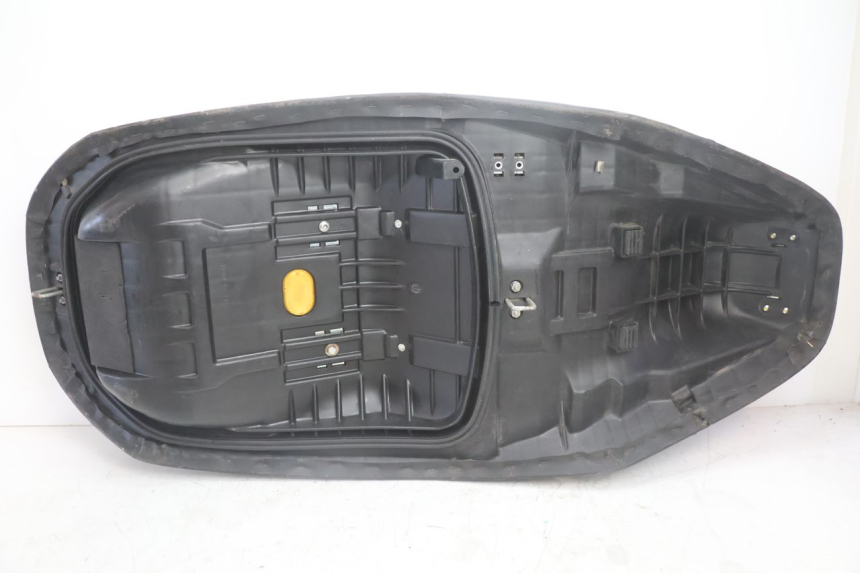 photo de SITZ HONDA FJS SILVER WING SILVERWING 400 (2005 - 2008) - Detaillierte Sichtprüfung