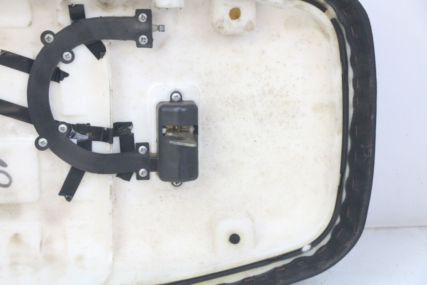 photo de SITZBANK KREIDLER FLORY CLASSIC 4T 50 (2013 - 2023) - Zoom auf Komponenten