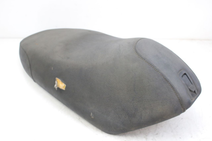 photo de SITZBANK PIAGGIO FLY 4T 50 (2013 - 2017) - Weitere Ansicht des Artikels