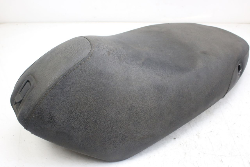 photo de SITZBANK PIAGGIO FLY 4T 50 (2013 - 2017) - Charakteristische Merkmale