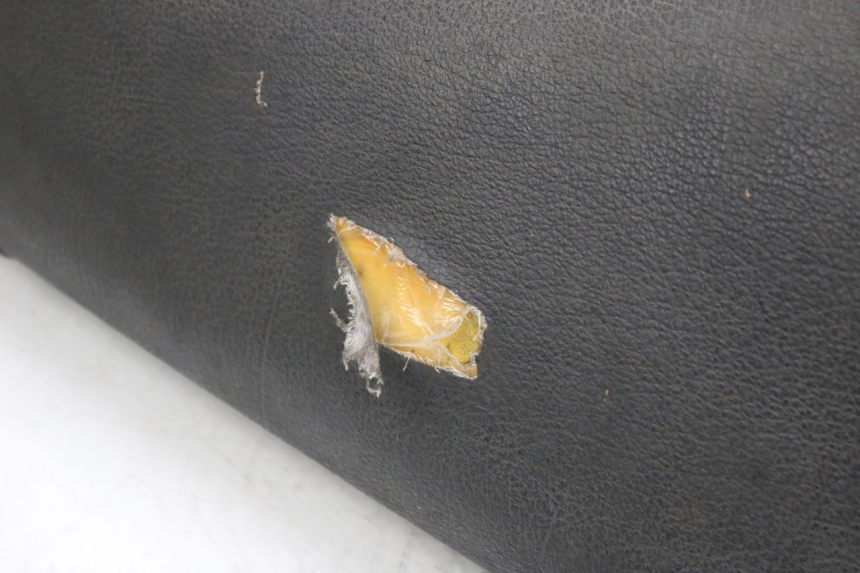 photo de SITZBANK PIAGGIO FLY 4T 50 (2013 - 2017) - Kennzeichnungen und Originalreferenzen