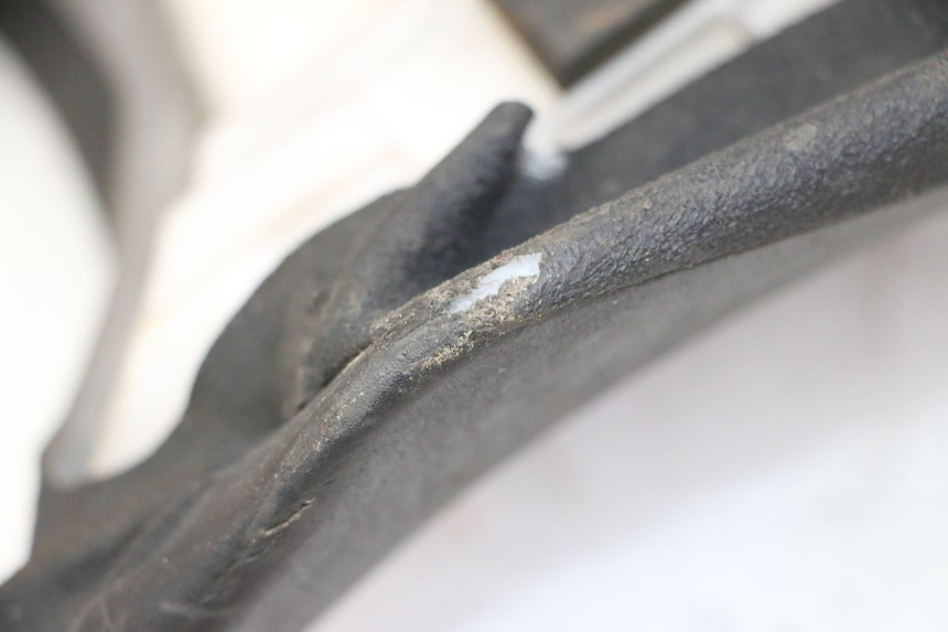 photo de SITZ YAMAHA FZ6 FAZER S2 600 (2007 - 2011) - Details der Befestigungspunkte