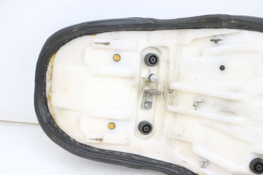 photo de SITZ YAMAHA FZ6 N FAZER 600 (2004 - 2006) - Zoom auf Komponenten