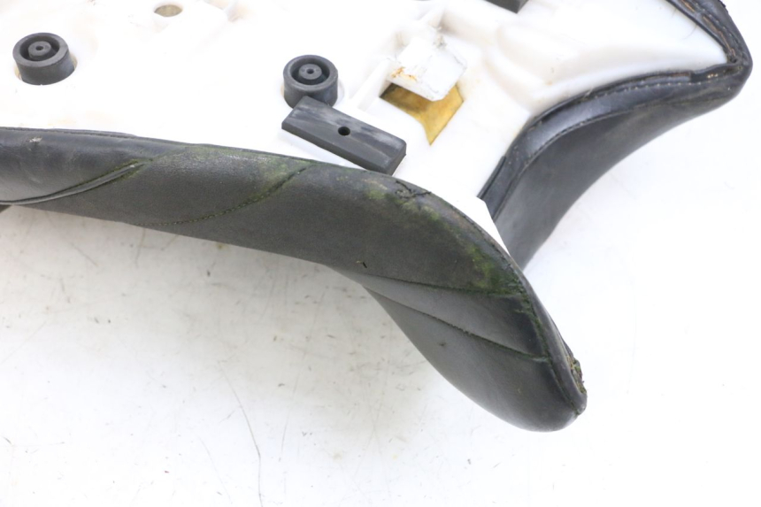 photo de SITZ YAMAHA FZ6 N FAZER 600 (2004 - 2006) - Oberflächenzustand und Material