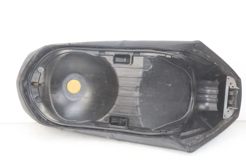 photo de SITZBANK PEUGEOT GEOPOLIS 400 (2007 - 2013) - Detaillierte Sichtprüfung