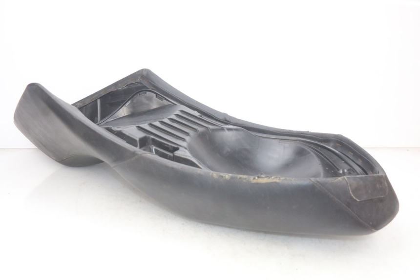 photo de SITZBANK PEUGEOT GEOPOLIS 400 (2007 - 2013) - Oberflächenzustand und Material