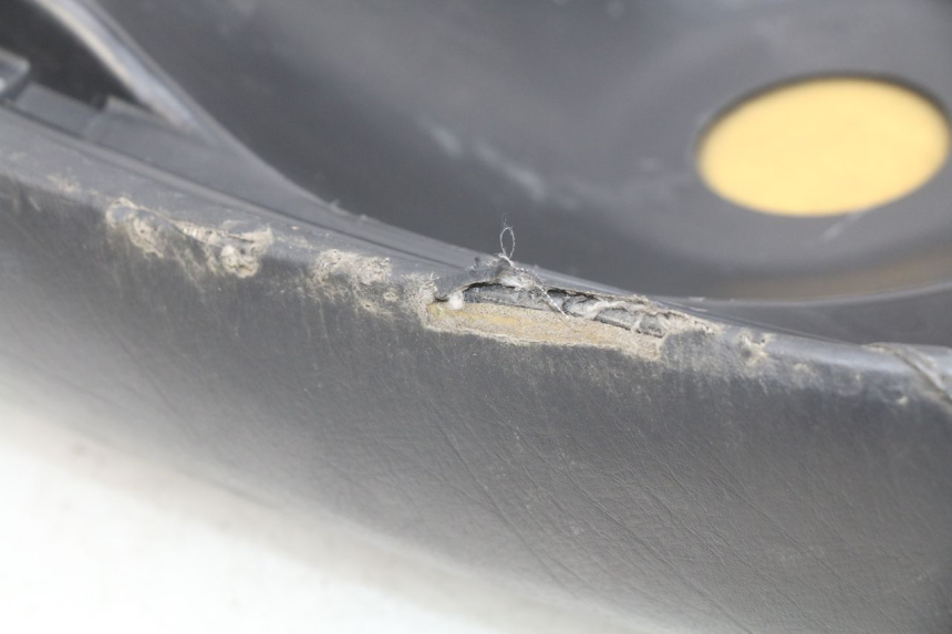 photo de SITZBANK PEUGEOT GEOPOLIS 400 (2007 - 2013) - Kennzeichnungen und Originalreferenzen