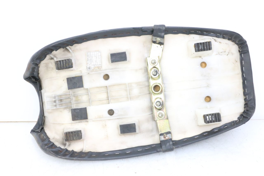 photo de Sitzbank HYOSUNG GF 125 (2001 - 2005) - Details der Befestigungspunkte