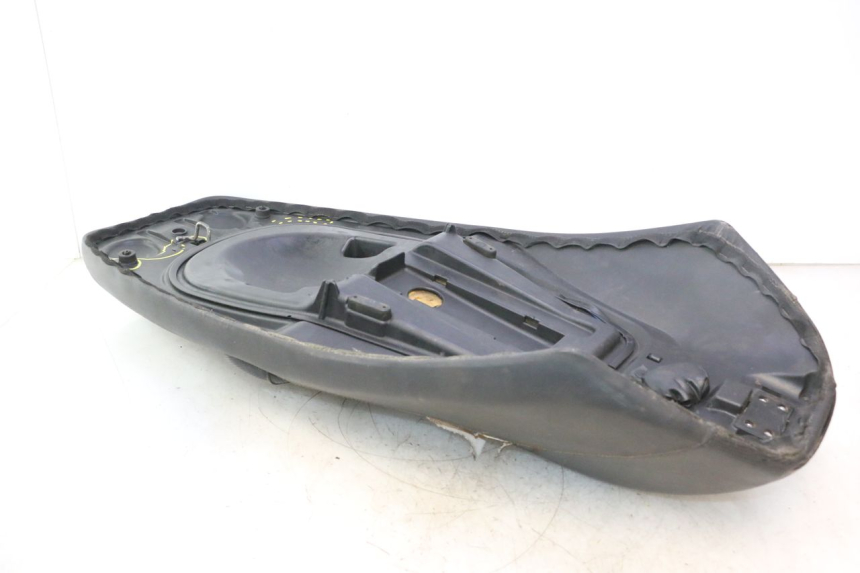 photo de SITZ GILERA GP 800 (2007 - 2013) - Alternativer Blickwinkel