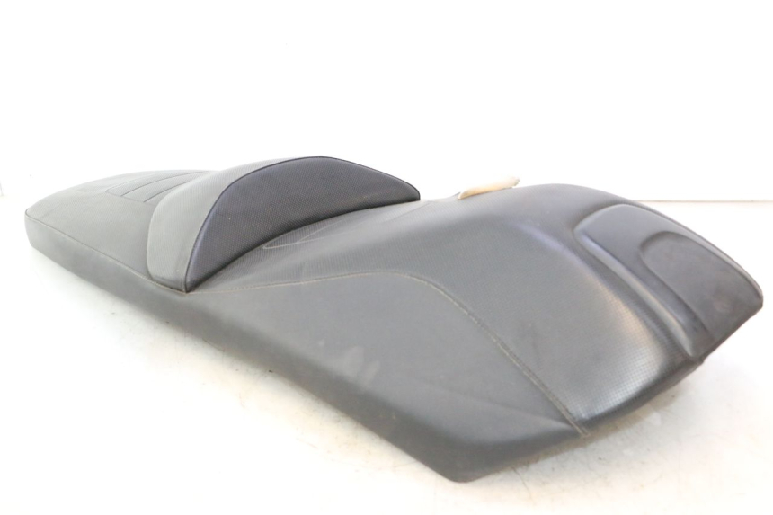 photo de SITZ GILERA GP 800 (2007 - 2013) - Hauptansicht
