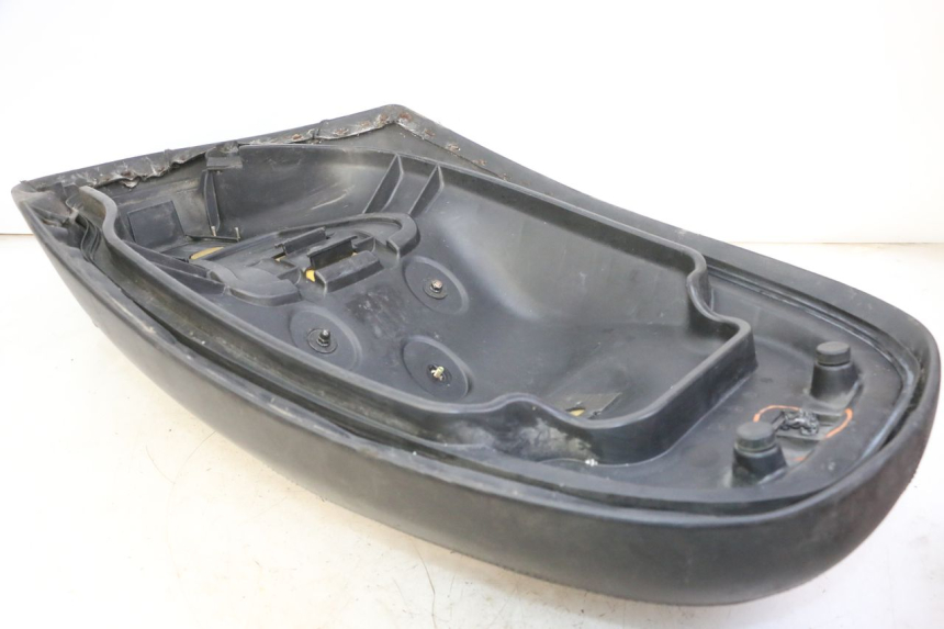 photo de SITZ KYMCO GRAND DINK 125 (2008 - 2014) - Detailansicht des Bauteils