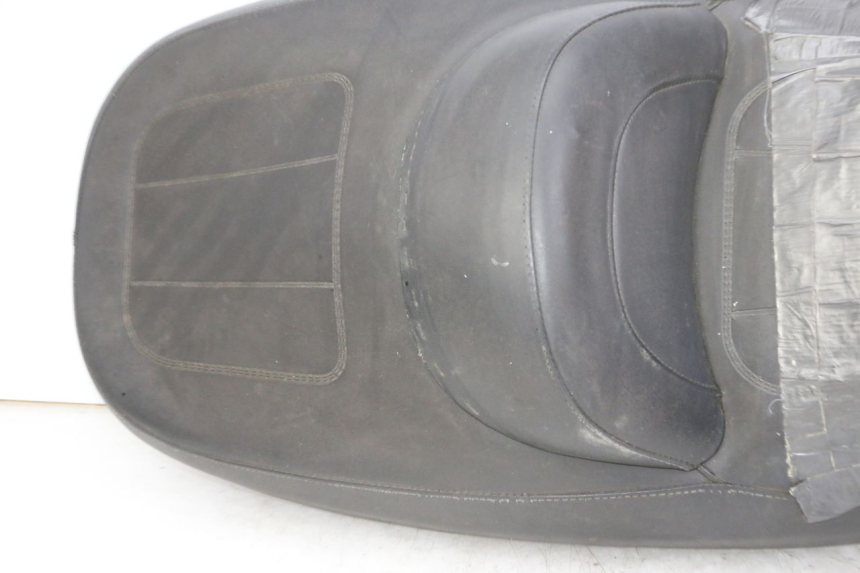 photo de SITZ KYMCO GRAND DINK 125 (2008 - 2014) - Detaillierte Sichtprüfung