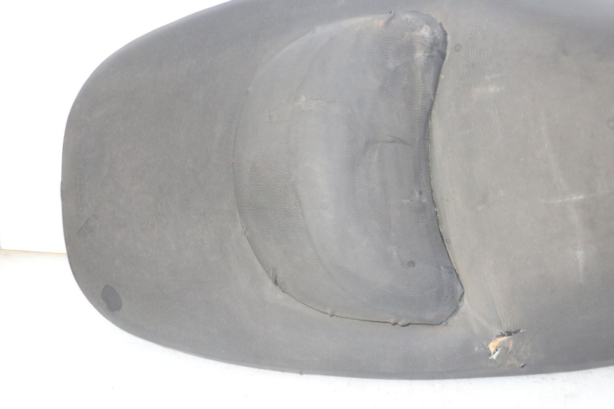 photo de SITZ KYMCO GRAND DINK 125 (2002 - 2007) - Fokus auf die Struktur