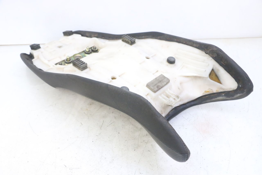 photo de SITZ SUZUKI GS GSE 500 (2001 - 2003) - Zoom auf Gebrauchszustand