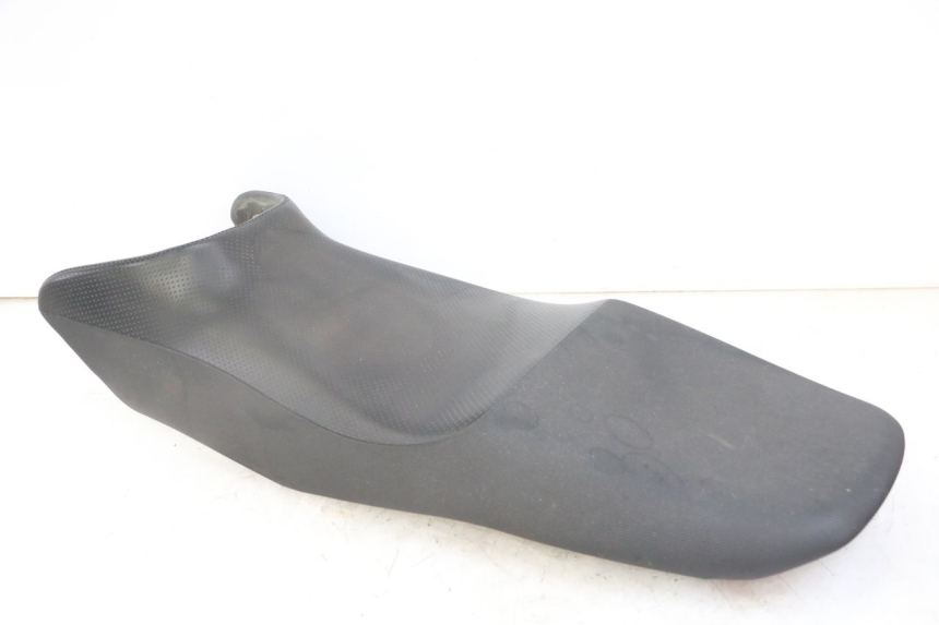 photo de SITZ SUZUKI GS GSE 500 (2001 - 2003) - Kennzeichnungen und Originalreferenzen