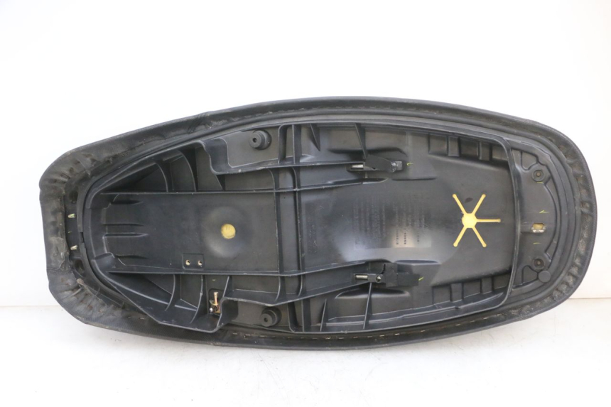 photo de SITZ SYM GTS EVO 125 (2009 - 2013) - Fokus auf die Struktur