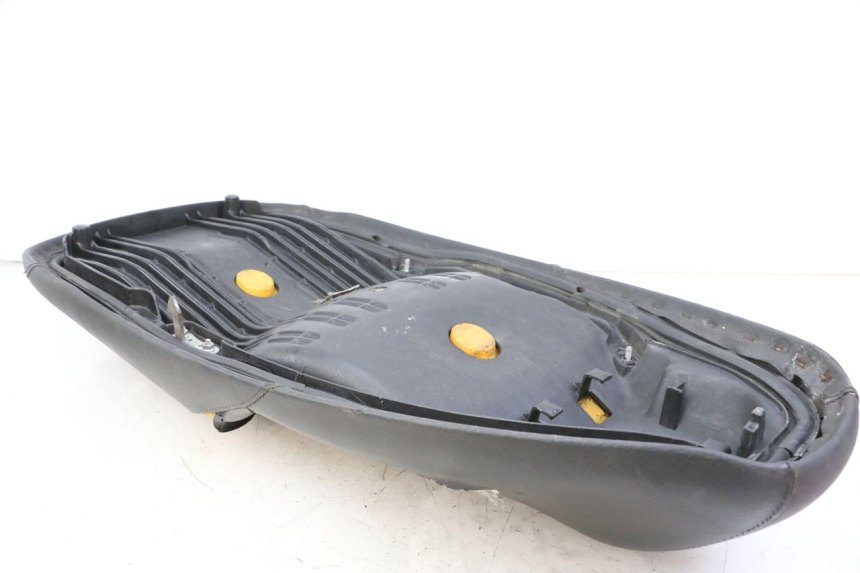 photo de SELLE HONDA FES S-WING SWING ABS 125 (2007 - 2015) - Kennzeichnungen und Originalreferenzen