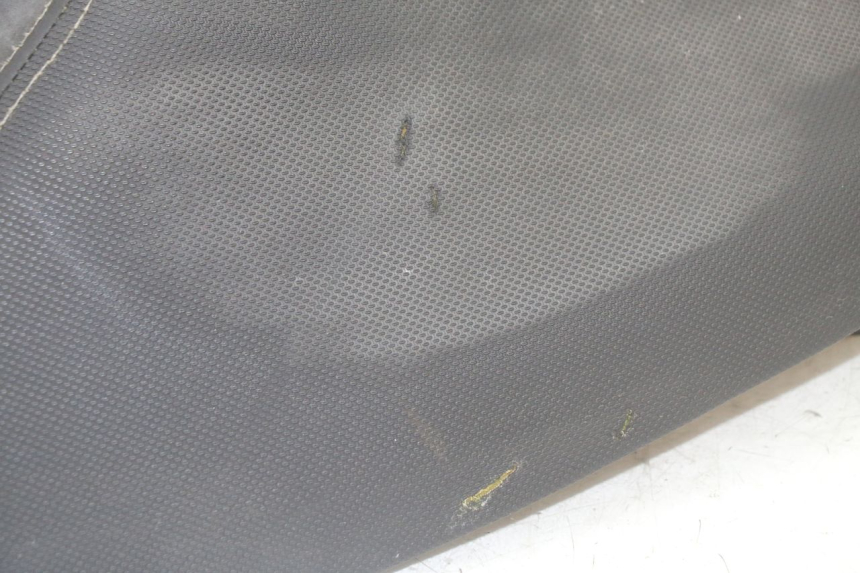 photo de SITZ HONDA PCX (JF57/JF64) 125 (2014 - 2018) - Oberflächenzustand und Material