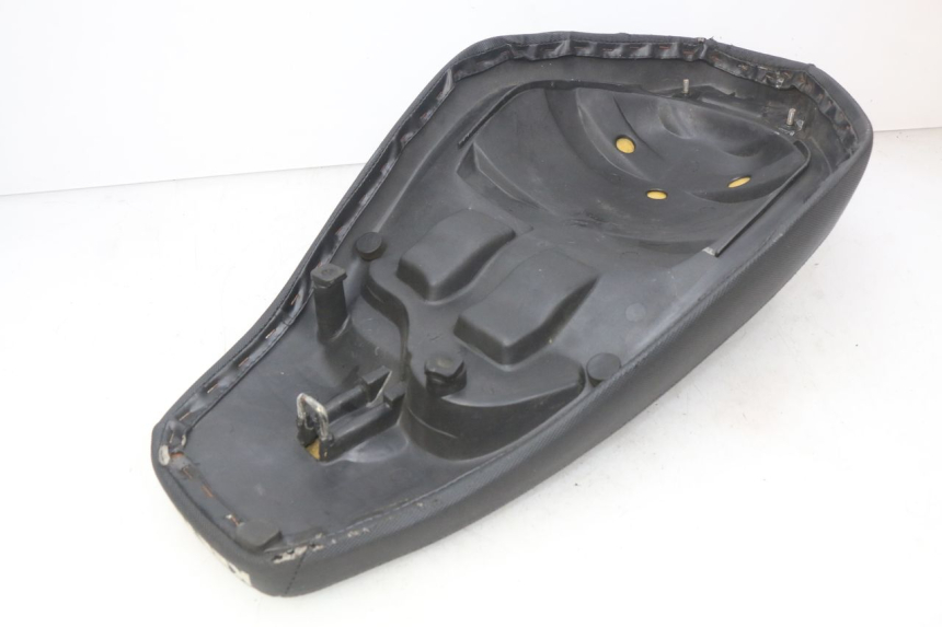 photo de SITZBANK KEEWAY HURRICANE 50 (2006 - 2019) - Oberflächenzustand und Material