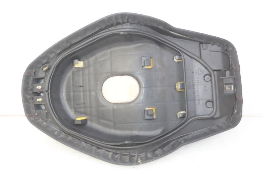 photo de SITZBANK SYM JET EURO X 2T 50 (2003 - 2007) - Oberflächenzustand und Material