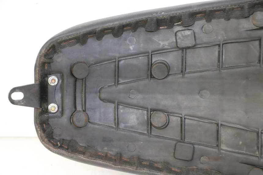 photo de SITZ KEEWAY K-LIGHT KLIGHT 125 (2018 - 2025) - Details der Befestigungspunkte