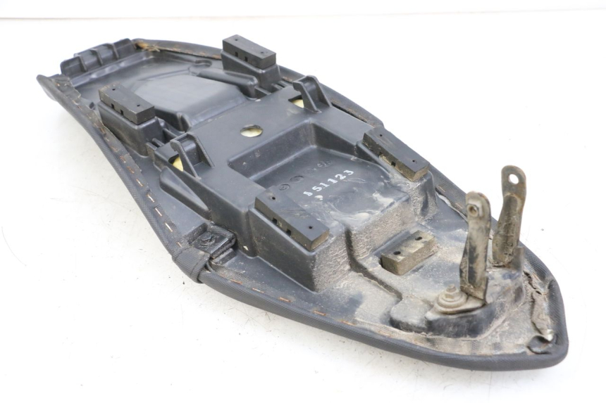 photo de SITZ KYMCO K-PW K-PIPE 50 (2012 - 2017) - Zoom auf Gebrauchszustand