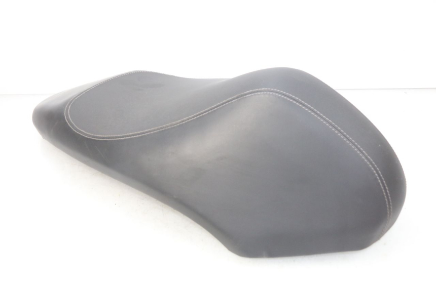 photo de SELLE PEUGEOT KISBEE 2T 50 (2010 - 2017) - Details der Befestigungspunkte