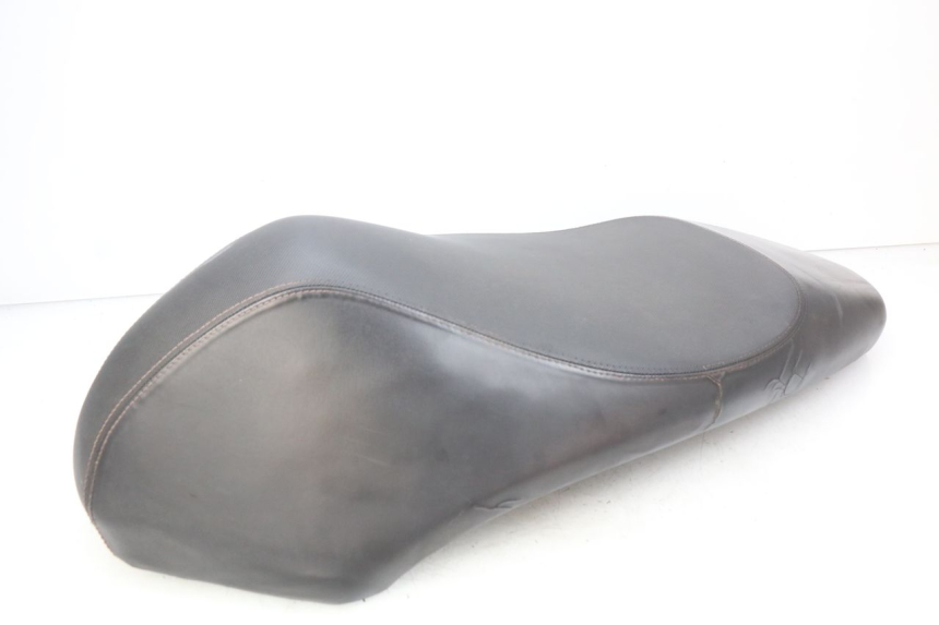 photo de SELLE PEUGEOT KISBEE 2T 50 (2010 - 2017) - Detailansicht des Bauteils