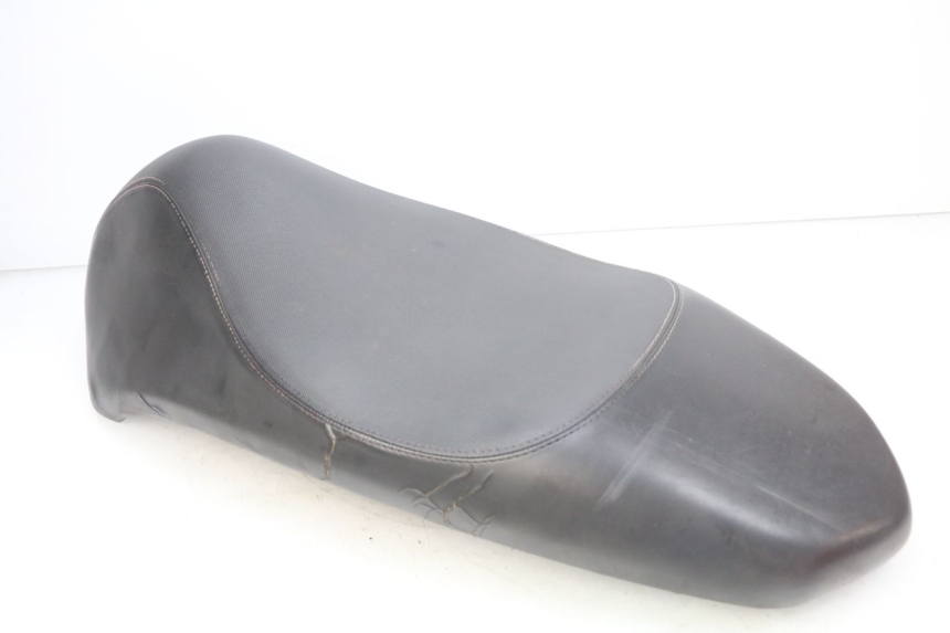 photo de SELLE PEUGEOT KISBEE 2T 50 (2010 - 2017) - Alternative Perspektive