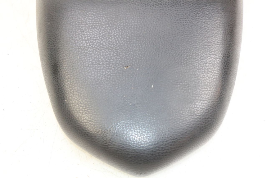 photo de SELLE PEUGEOT KISBEE 2T 50 (2010 - 2017) - Details der Befestigungspunkte