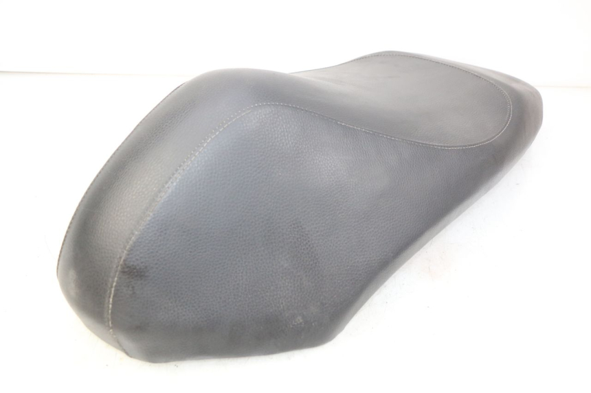 photo de SELLE PEUGEOT KISBEE 2T 50 (2010 - 2017) - Technische Nahaufnahme