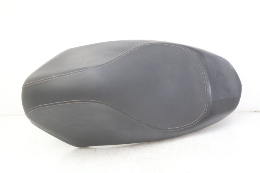 photo de SELLE PEUGEOT KISBEE 2T 50 (2010 - 2017) - Hauptansicht