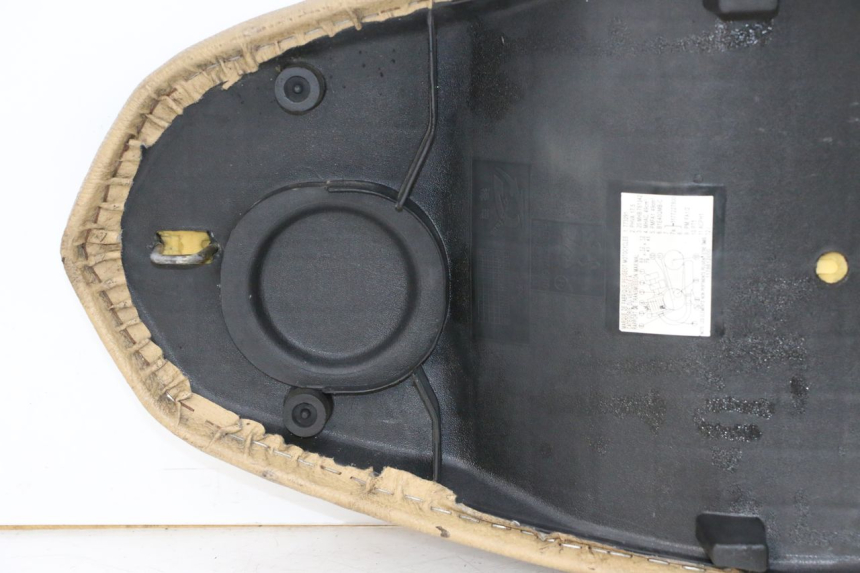 photo de SELLE PEUGEOT KISBEE 2T 50 (2010 - 2017) - Weitere Ansicht des Artikels