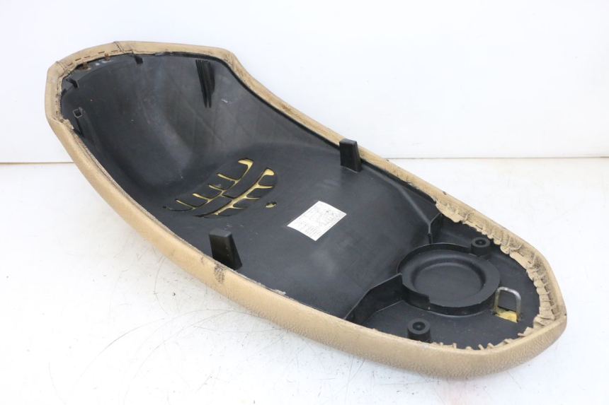 photo de SELLE PEUGEOT KISBEE 2T 50 (2010 - 2017) - Geprüftes Gebrauchtteil