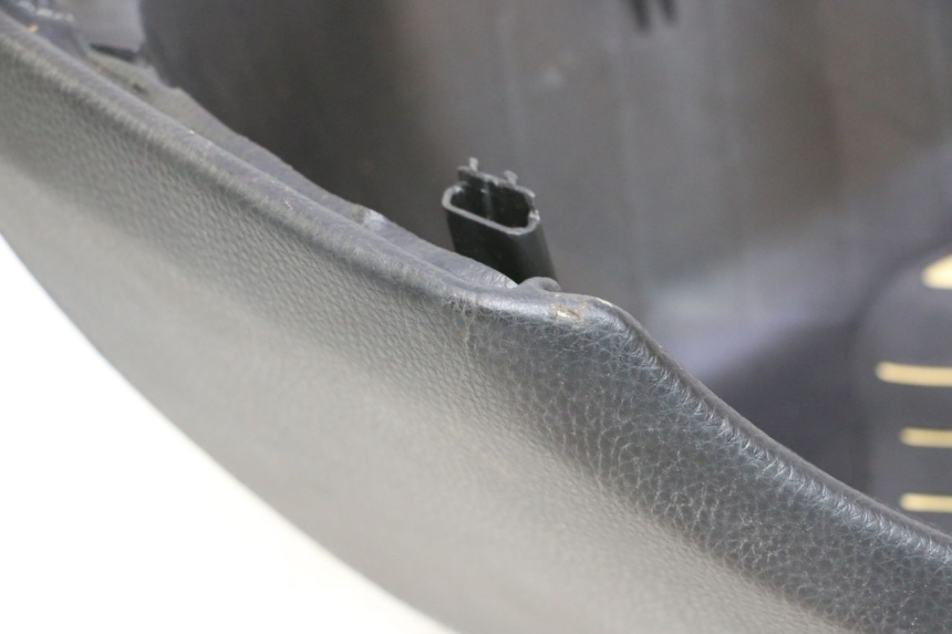 photo de SITZ PEUGEOT KISBEE 2T 50 (2018 - 2022) - Detailansicht des Bauteils