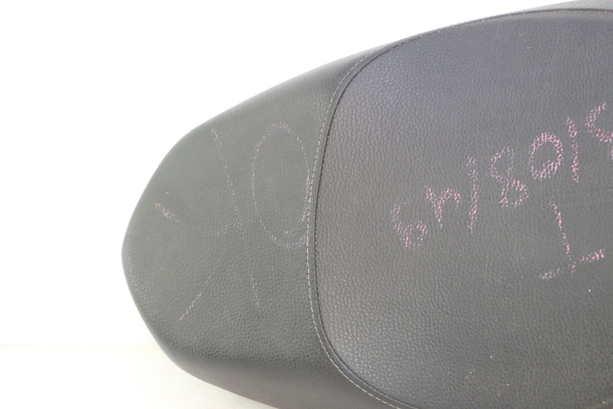 photo de SITZ PEUGEOT KISBEE 2T 50 (2018 - 2022) - Detaillierte Sichtprüfung