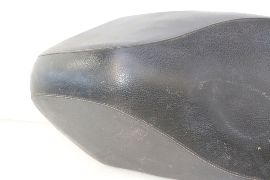 photo de SELLE PEUGEOT KISBEE 2T 50 (2010 - 2017) - Alternativer Blickwinkel