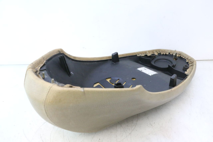 photo de SELLE PEUGEOT KISBEE 2T 50 (2010 - 2017) - Geprüftes Gebrauchtteil