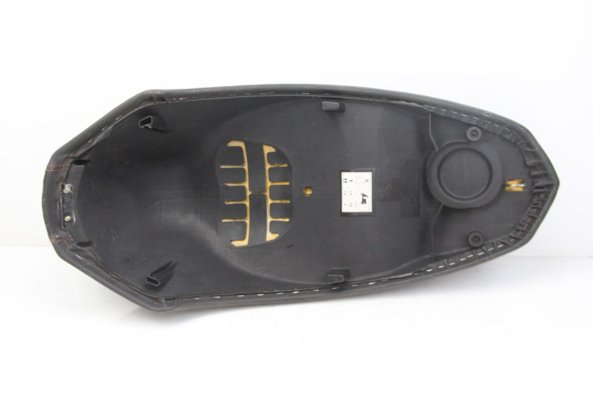 photo de SELLE PEUGEOT KISBEE 4T 50 (2018 - 2022) - Geprüftes Gebrauchtteil