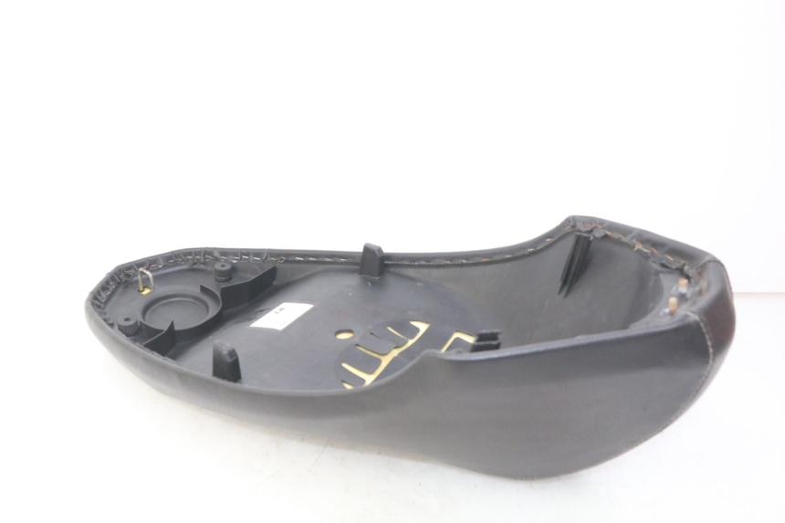 photo de SELLE PEUGEOT KISBEE 4T 50 (2018 - 2022) - Oberflächenzustand und Material